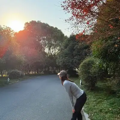 余美娜